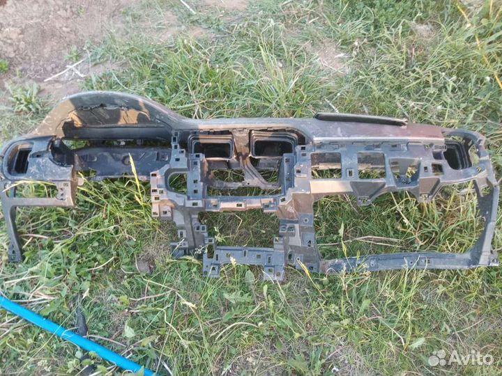 Приборная панель