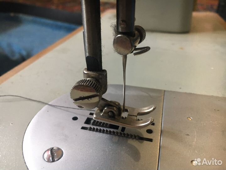Швейная машина Чайка 132м