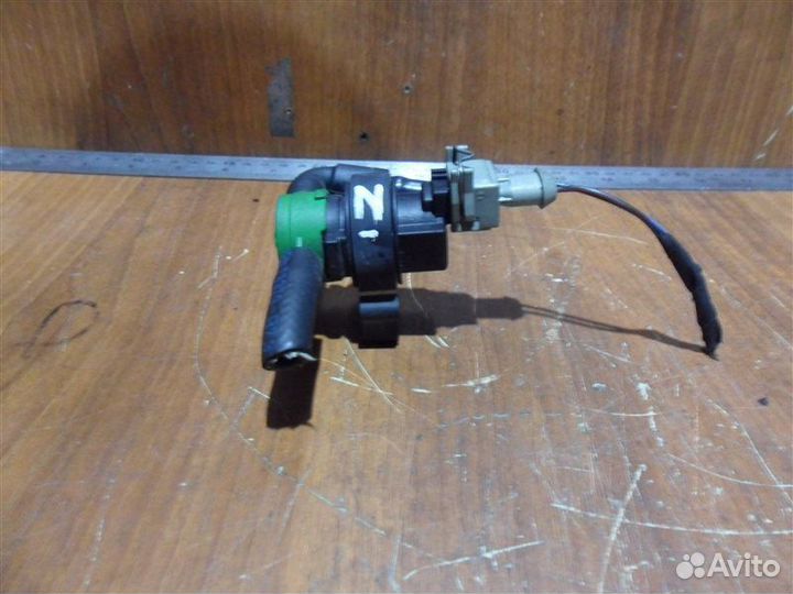 Клапан вентиляции топливного бака Mercedes-Benz