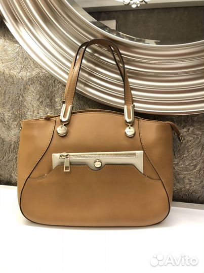 Женская сумка фирмы «Pipani”