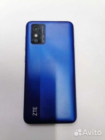 Телефон ZTE Blade L9