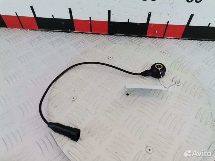 Датчик детонации для Opel Zafira A 10456240