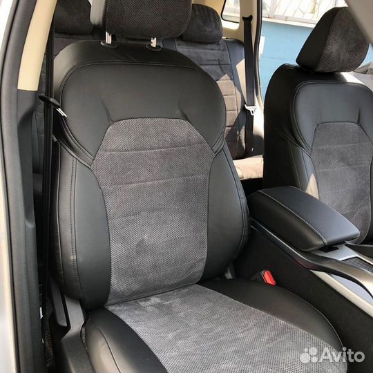 Автомобильные чехлы на Geely Atlas I (2016+)