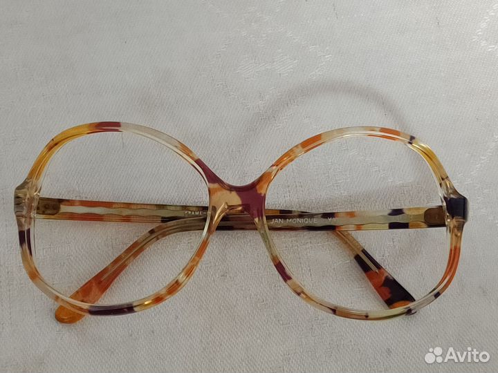 Оправа пластиковая винтажная