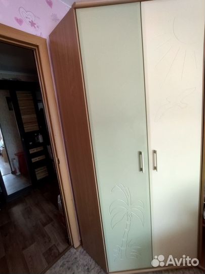 Шкаф угловой