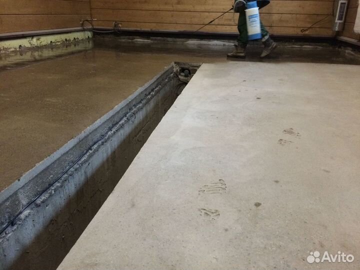 Промышленный бетонный пол в автомобильных гаражах