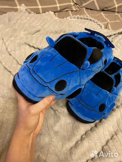 Тапочки в виде машины
