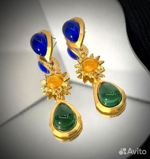 Серьги в стиле Escada