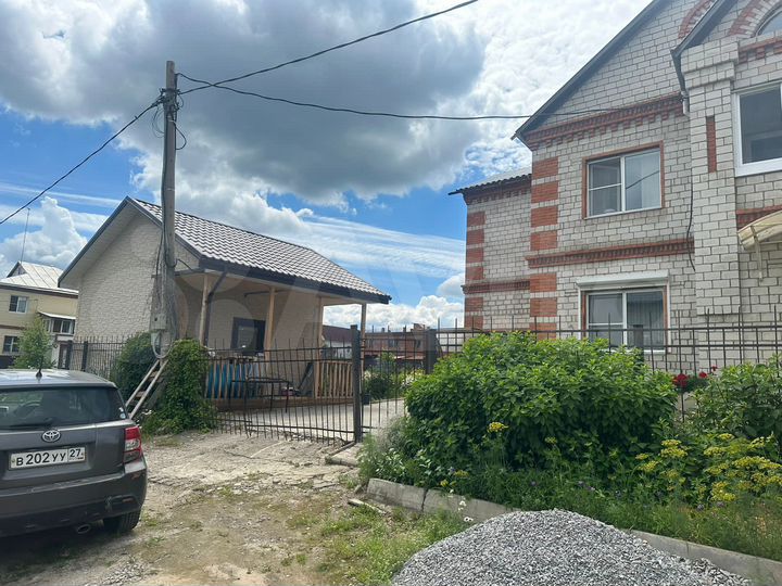 Коттедж 220 м² на участке 8 га