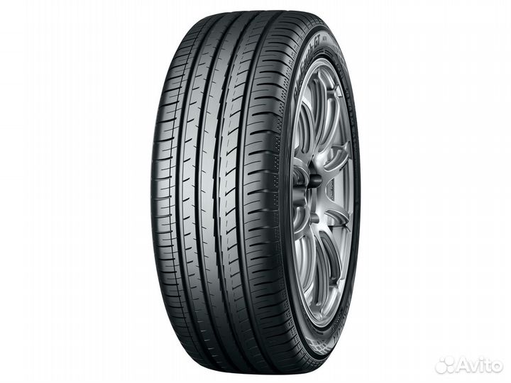 Yokohama BluEarth AE51 215/55 R17