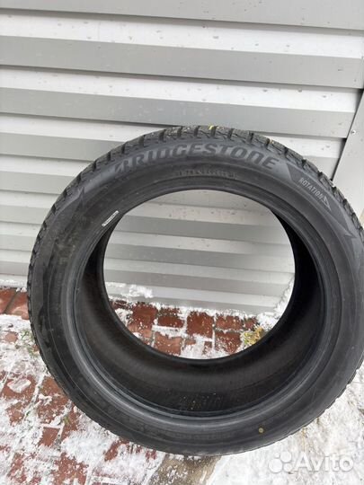 Bridgestone Blizzak Spike-02 SUV 275/45 R20 T