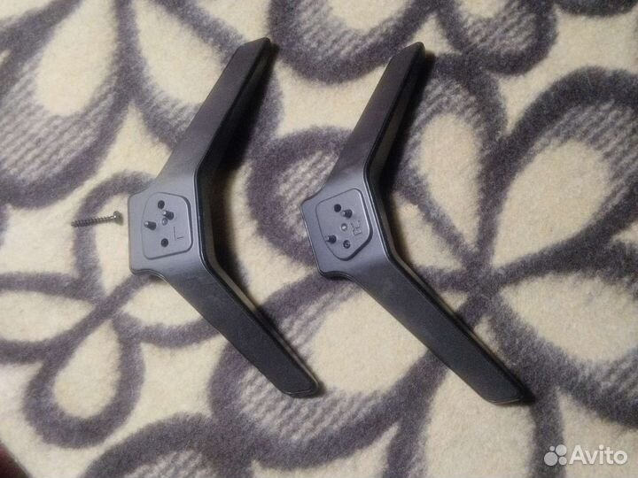 Комплект ножек для телевизора Daewoo диагональ 32