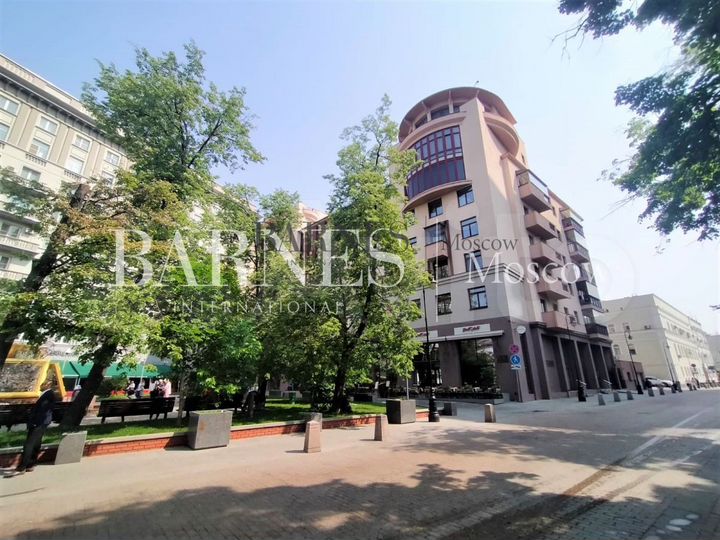 Б.Толмачесвский пер. 4с1, 174 кв.м. Street