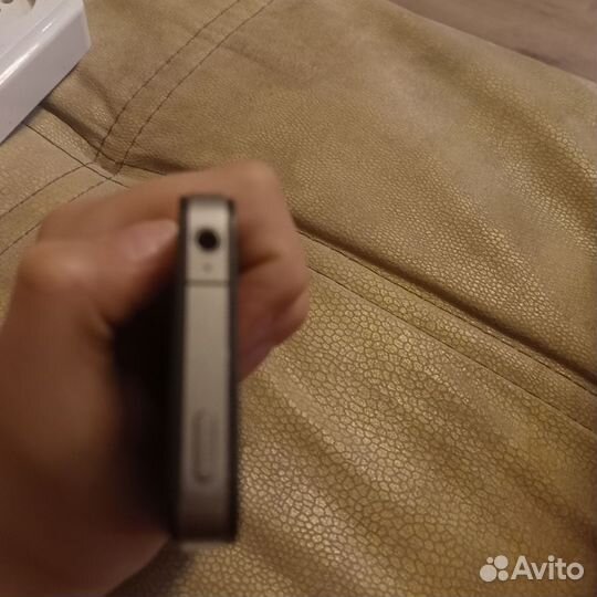 iPhone 4S, 32 ГБ