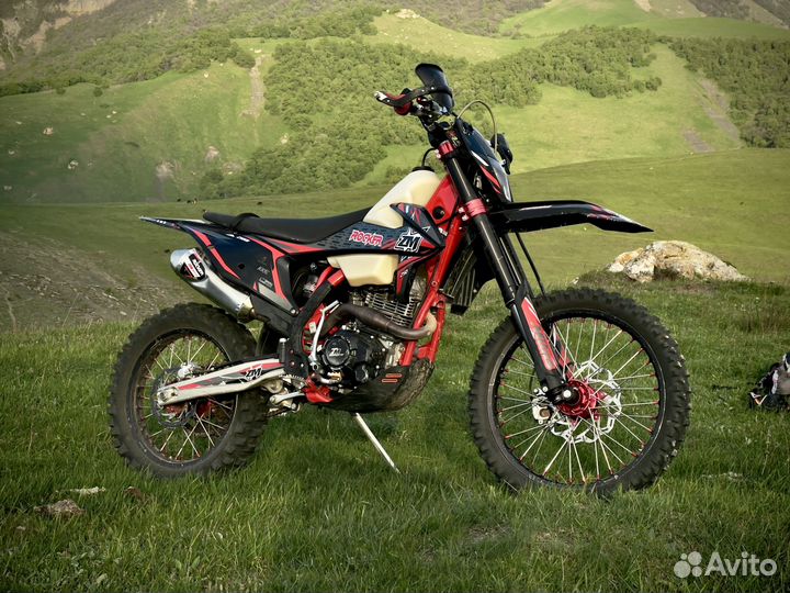 Эндуро мотоцикл Zuum Roker