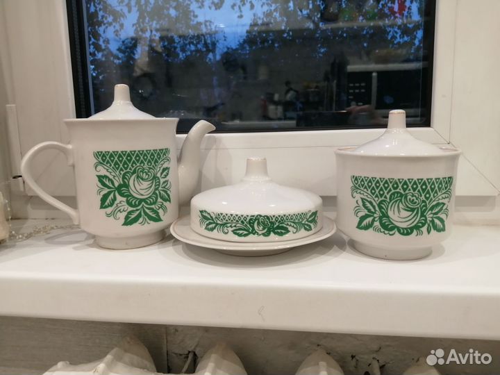 Чайник заварочный, сахарница, масленка