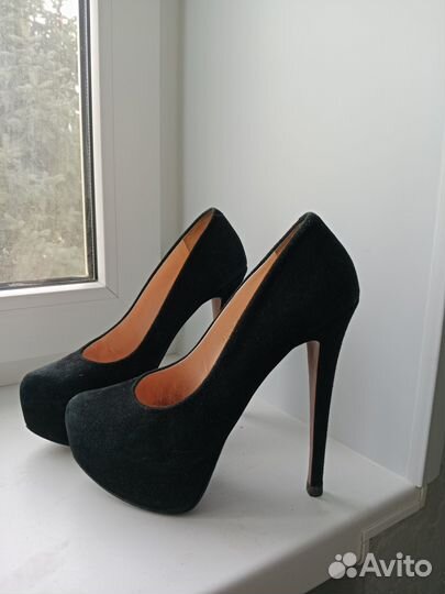 Туфли женские 37 размер замшевые