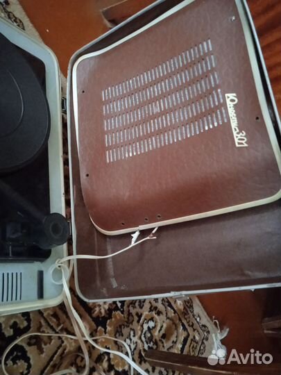 Проигрыватель юность 301