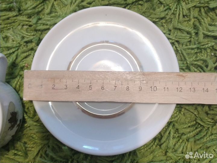 Набор кофейных чашек с блюдцами