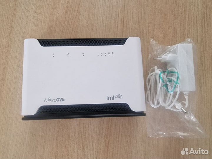 4G WiFi роутер Mikrotik Chateau LTE18