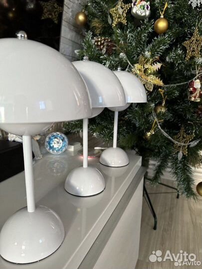 Настольная лампа flowerpot в стиле &Tradition