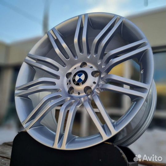 Литые диски BMW E60 172 M- Still R19 5 120