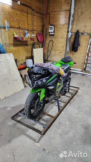 Kawasaki ninja 300