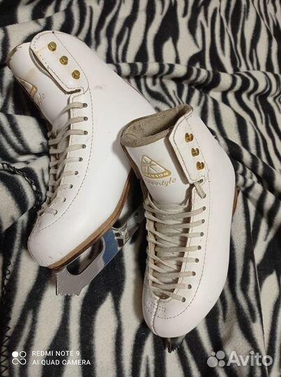 Фигурные коньки Iackson Freestyle