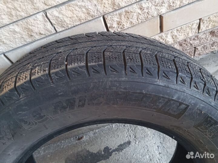 Michelin X-Crane AT 235/65 R17