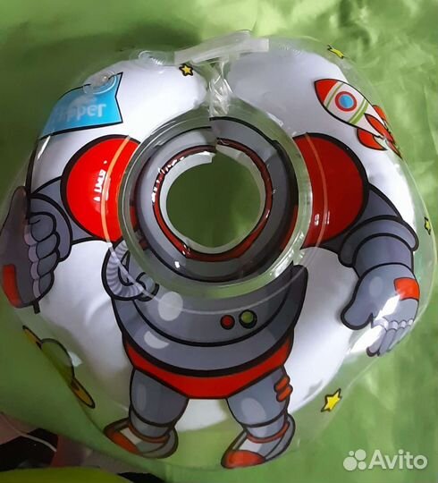 Круг на шею для купания малышей