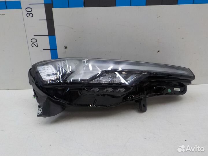 Фара правая Changan CS35 Plus