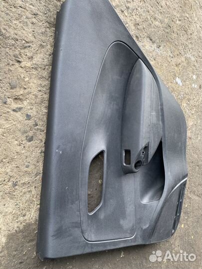 Обшивка двери задняя правая Volkswagen Polo