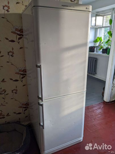 Холодильник бу