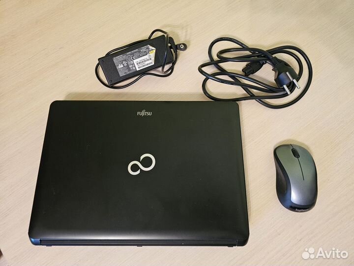 Ноутбук Fujitsu lifebook S761