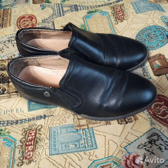 Костюм школьный для мальчика 146 +рубашка + туфли