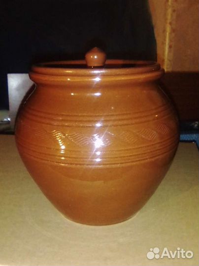 Горшок глиняный
