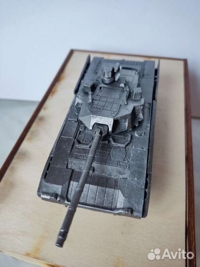 Модель танка Армата Т-14 в масштабе 1/72