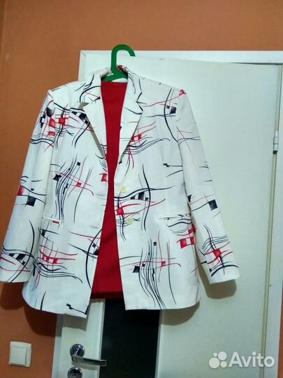 Костюм женский