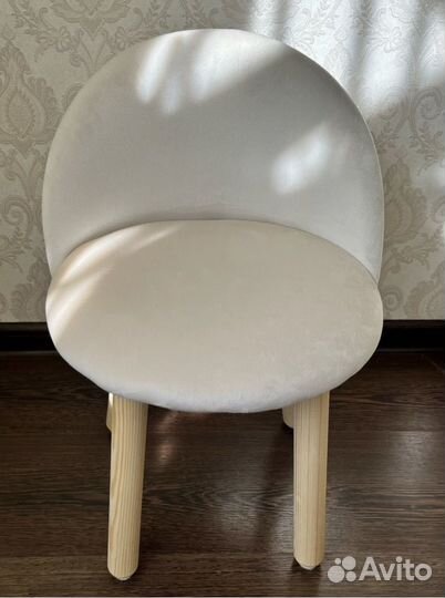 Детский деревянный стульчик