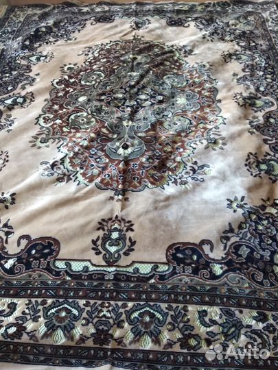 Покрывала на диван и кресла