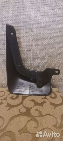 Брызговик передний правый киа рио