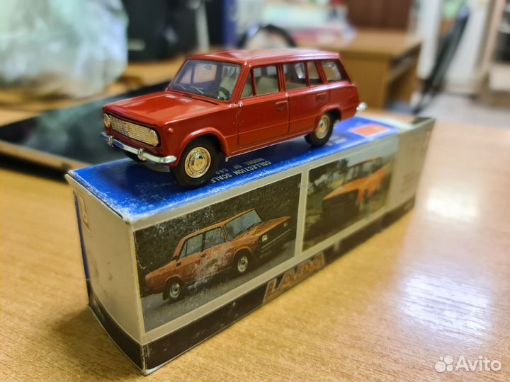 Модель СССР 1:43. Ваз 2102 кирпичный