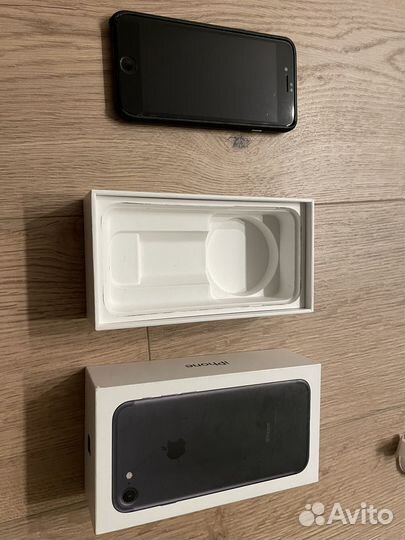 iPhone 7, 32 ГБ