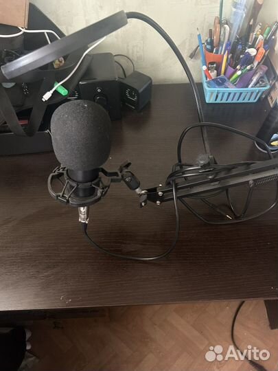 Студийный микрофон