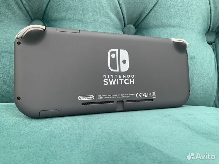Nintendo switch lite новая