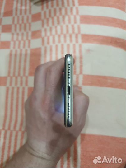 iPhone X, 256 ГБ