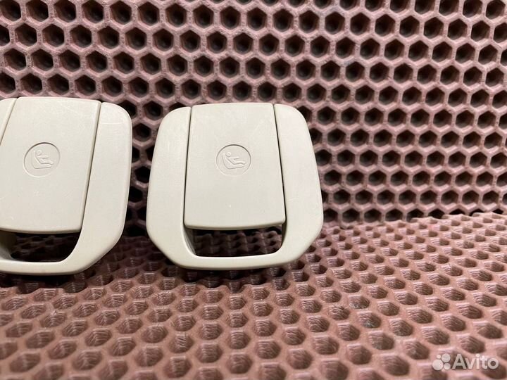 Bmw f30 крепления изофикс заглушки