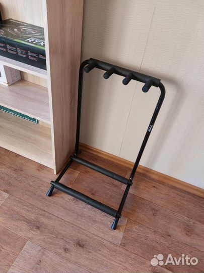 Стойка для гитар Rockdale