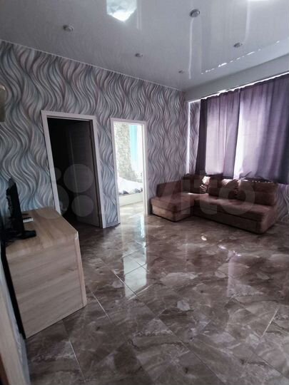 2-к. квартира, 44 м², 1/6 эт.