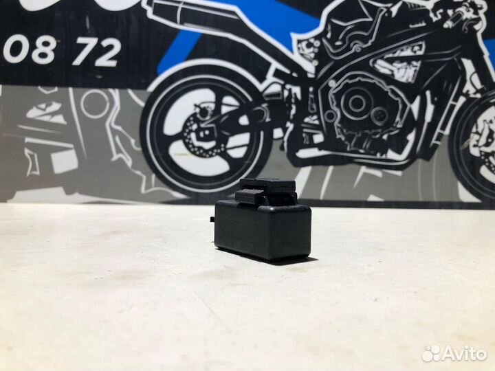 Реле поворотников Yamaha XJR 400 1993г